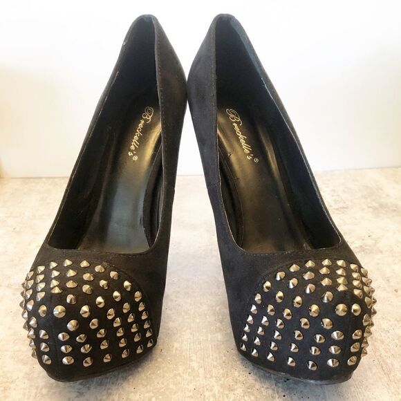Breckelle’s Black Studded Pumps  - Picture 2 of 6